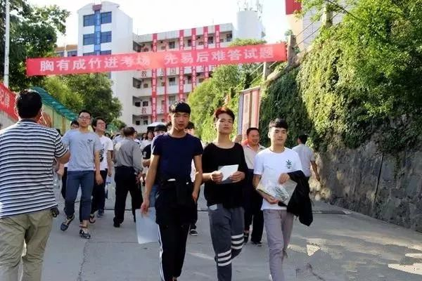 为什么现在的高考越来越难？教授指出关键：“命题方式”影响成绩