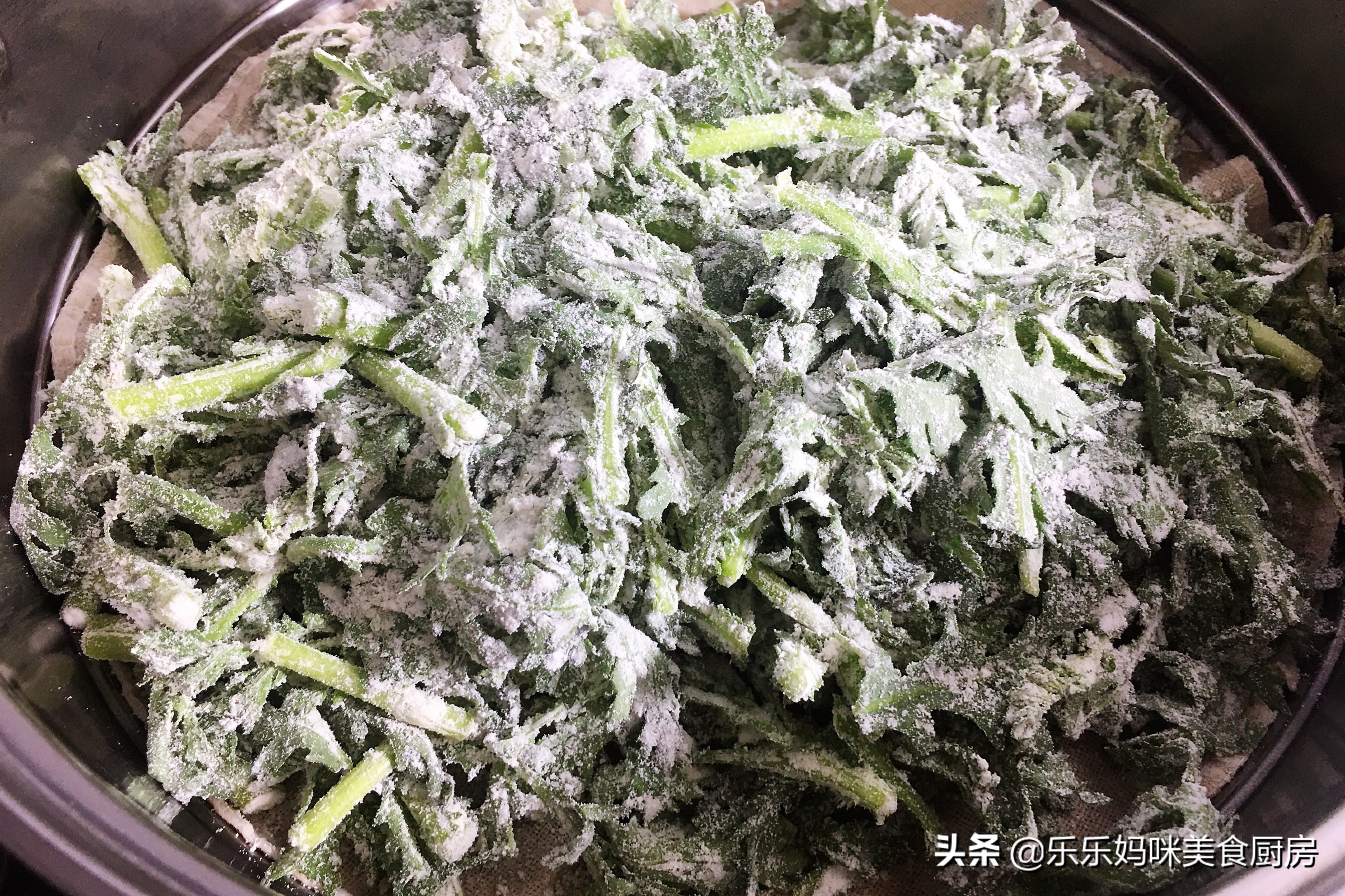 茼蒿的做法（3种茼蒿好吃做法要收藏简单易学）