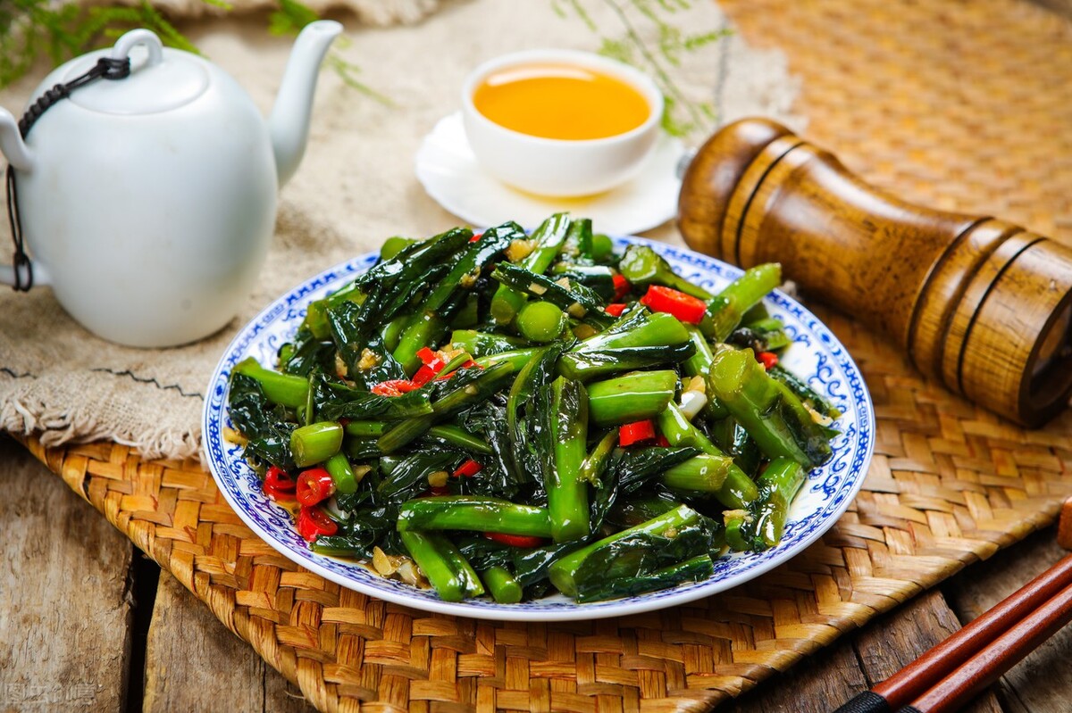 炒青菜并不难，放盐时机很重要，正确的方法，炒什么菜都好吃