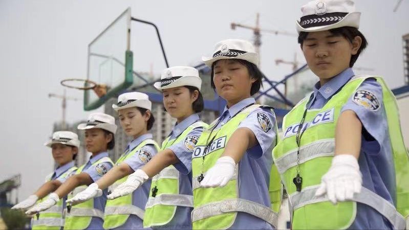 初中毕业生报考中专警校值不值？中专警校包分配，毕业当警察吗？