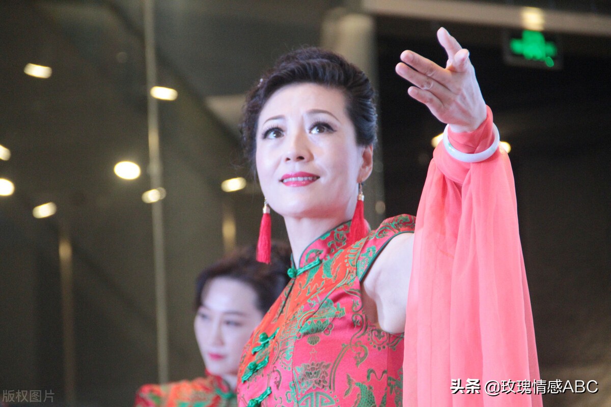 62岁离婚女人口述：找老伴，想找个比自己小的男人结婚，可以吗