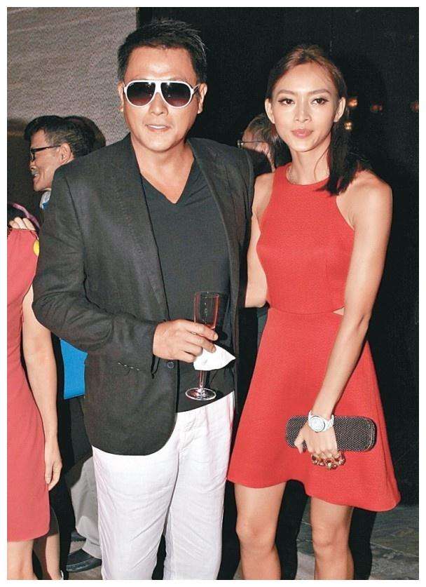 与滕丽名相爱9年，却劈腿小20岁大学生，任性妄为反被绿沦为笑柄