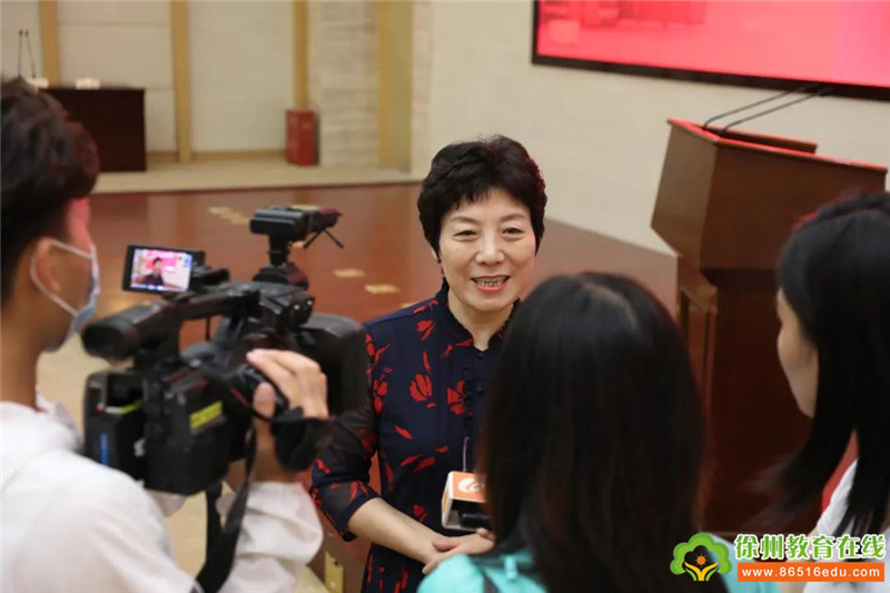 江苏模特艺术学校与徐州演艺集团、江苏梆子剧院举行合作办学