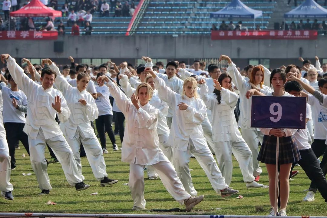 中南大学第二十届校运动会开幕！快来pick你最喜欢的方阵！