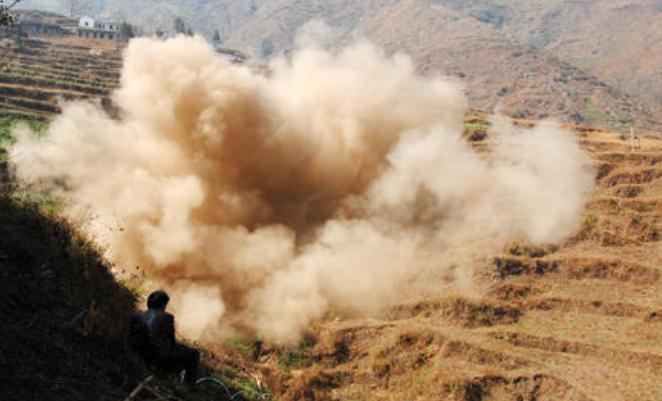 13年前蒙古女郎命案反转！美艳模特惨被炸死，是马来西亚高官情妇