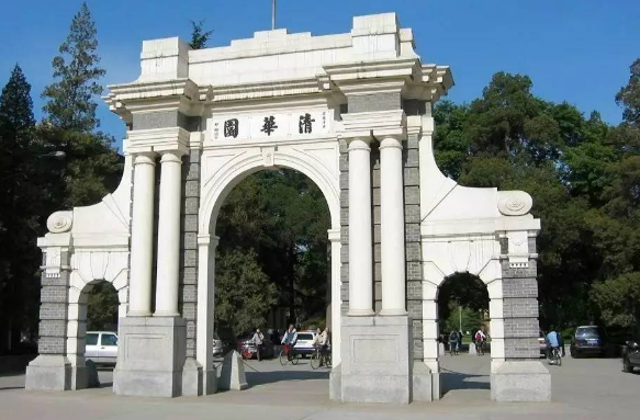 十年苦读不如一张国籍，清华降门槛招生惹争议，教育部要出手了