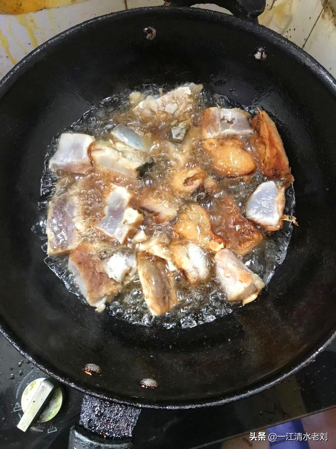 今天为大家分享一下腌制腊鱼的两种烹饪方法，希望你能喜欢