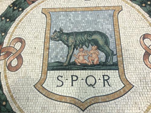 东北师大里为何会有罗马的母狼育婴像？是假的吗？真相让人意外