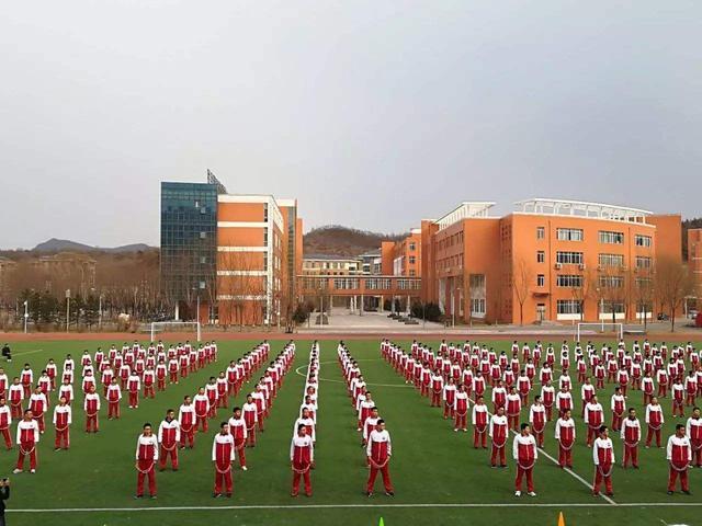 辽宁本溪“最强”的1所高中，学霸聚集地，被称为“清北摇篮”