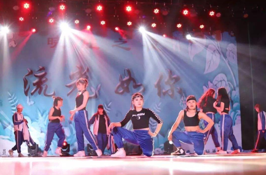 大一新生开学：这4个社团“含金量”很高，若收到邀请就先恭喜你