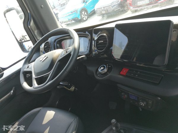 新能源物流车新进搅局者，电咖增程式电动厢货发布，续航超600km