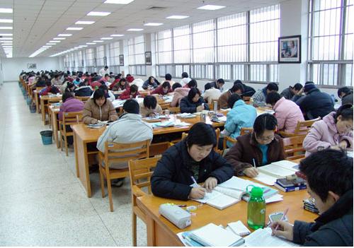 2021年国内高校的综合排名，东大排在十六名，哈工大排名很意外