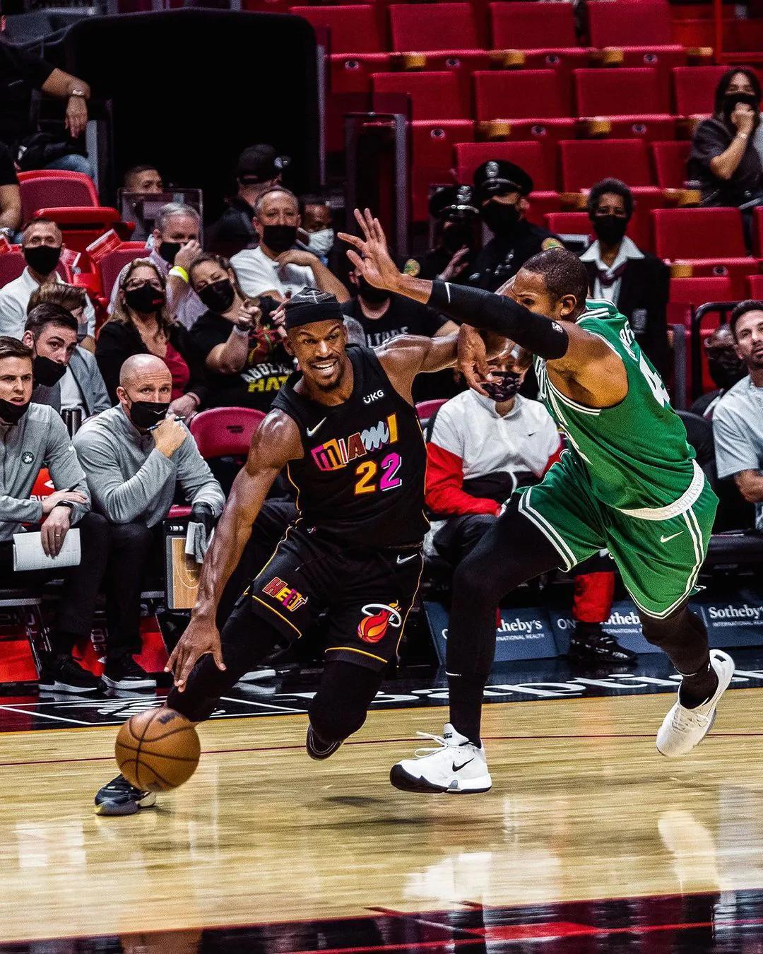 迈阿密热火队壁纸(NBA球队主题壁纸（第二期）——迈阿密热火队Miami Heat)