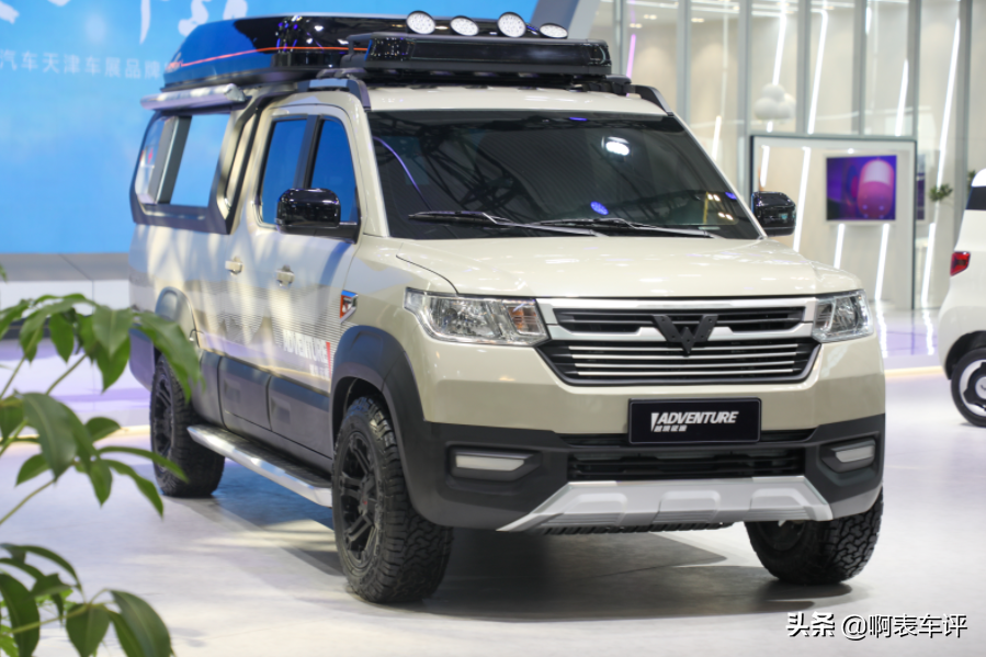 五菱打造的“工具车”，可越野可拉货，车顶还能睡觉，原厂已改装