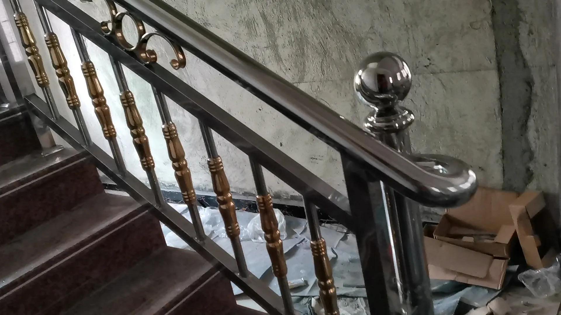 不锈钢柱(欧式不锈钢扶手,柱横用方管,双瓶花柱亮光配金色也几好看的)