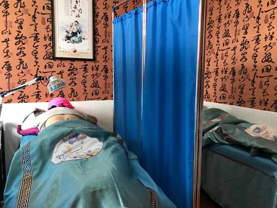 云南积极发展传统医药 为人民健康服务