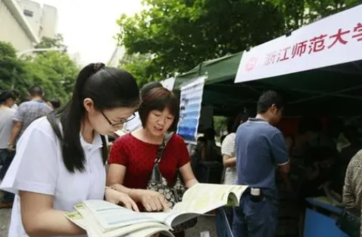 本科一批次录取已开始，为何查询不到录取结果，真的是落榜了吗