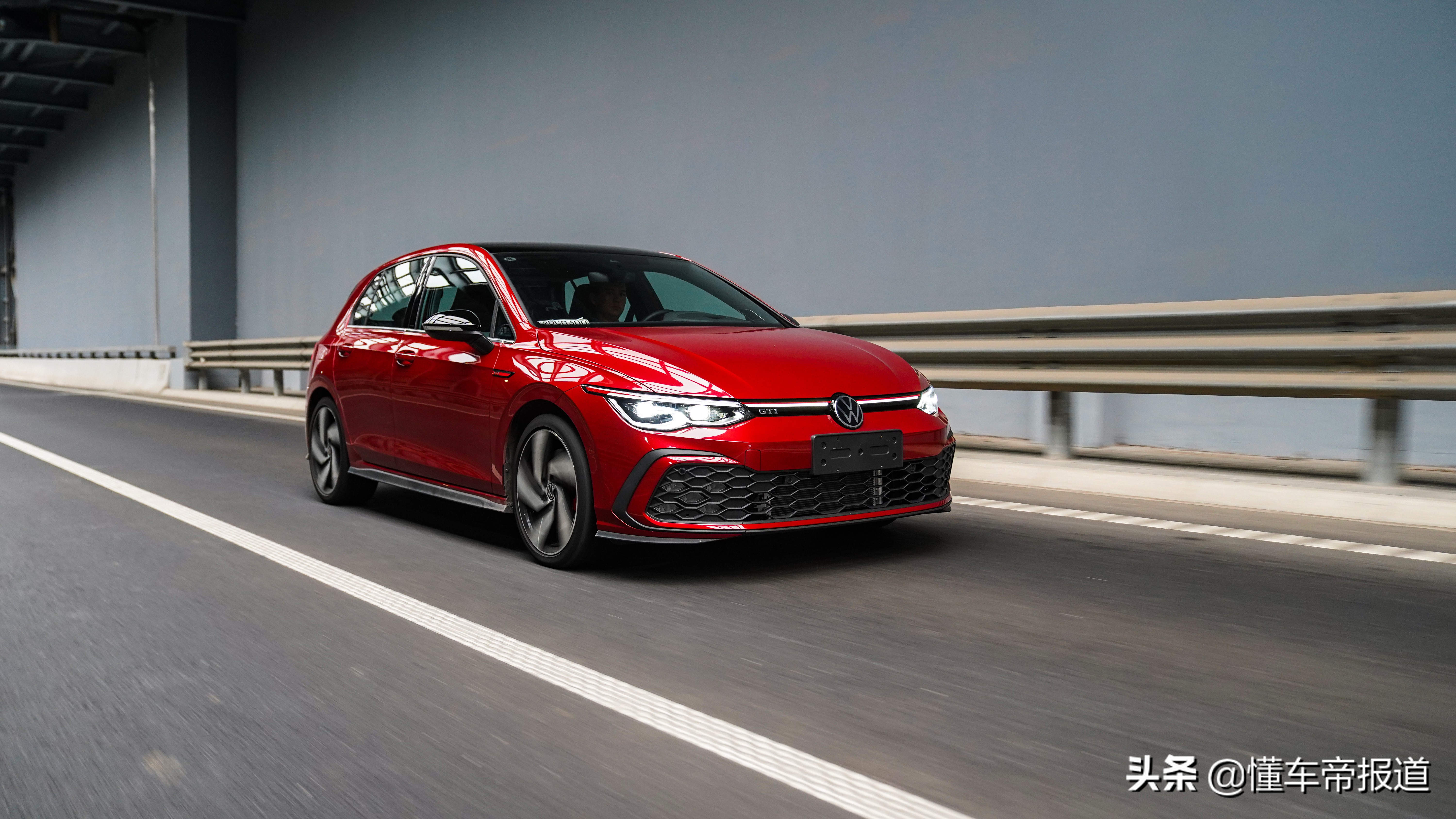 新车｜花有重开日，人无再少年，抢先试驾大众第八代高尔夫GTI