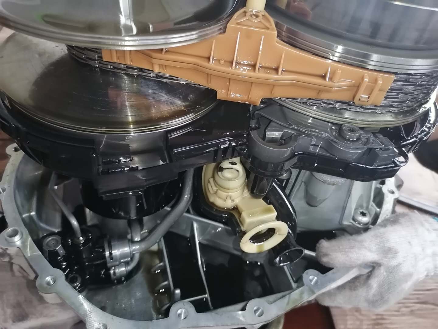 09年A4L，CVT无级变速箱踩油门顿挫，动力中断打滑，胖哥拆解检查