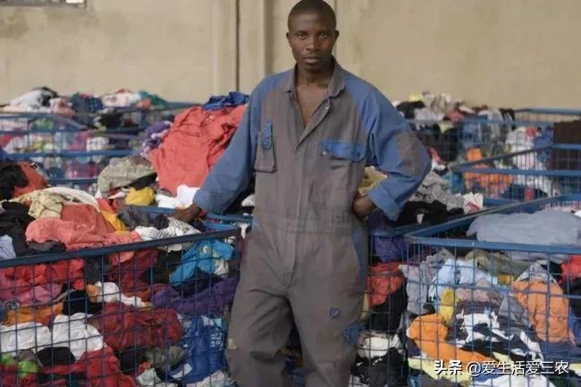 做废旧衣服回收，销路在哪里？卖价多少钱一吨？一文说清