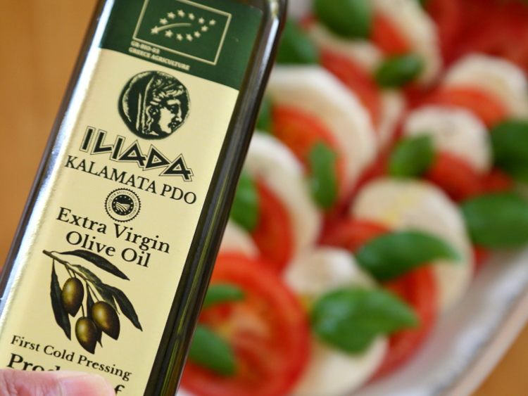 橄榄油可炒菜吗？弄明白烟点温度，再不会选错了，营养口感两不误