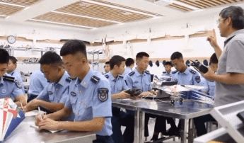为国家定向培养士官！这位校长不一般