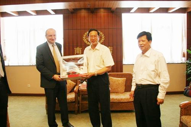 陈章良：一个让学生管自己叫老板的教授