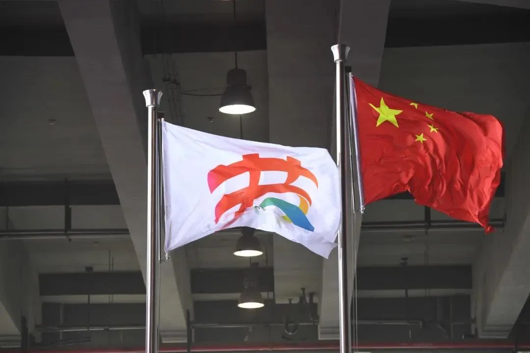 国赛广东省获奖选手和为办赛参赛工作作出突出贡献的单位及个人，通通表扬！