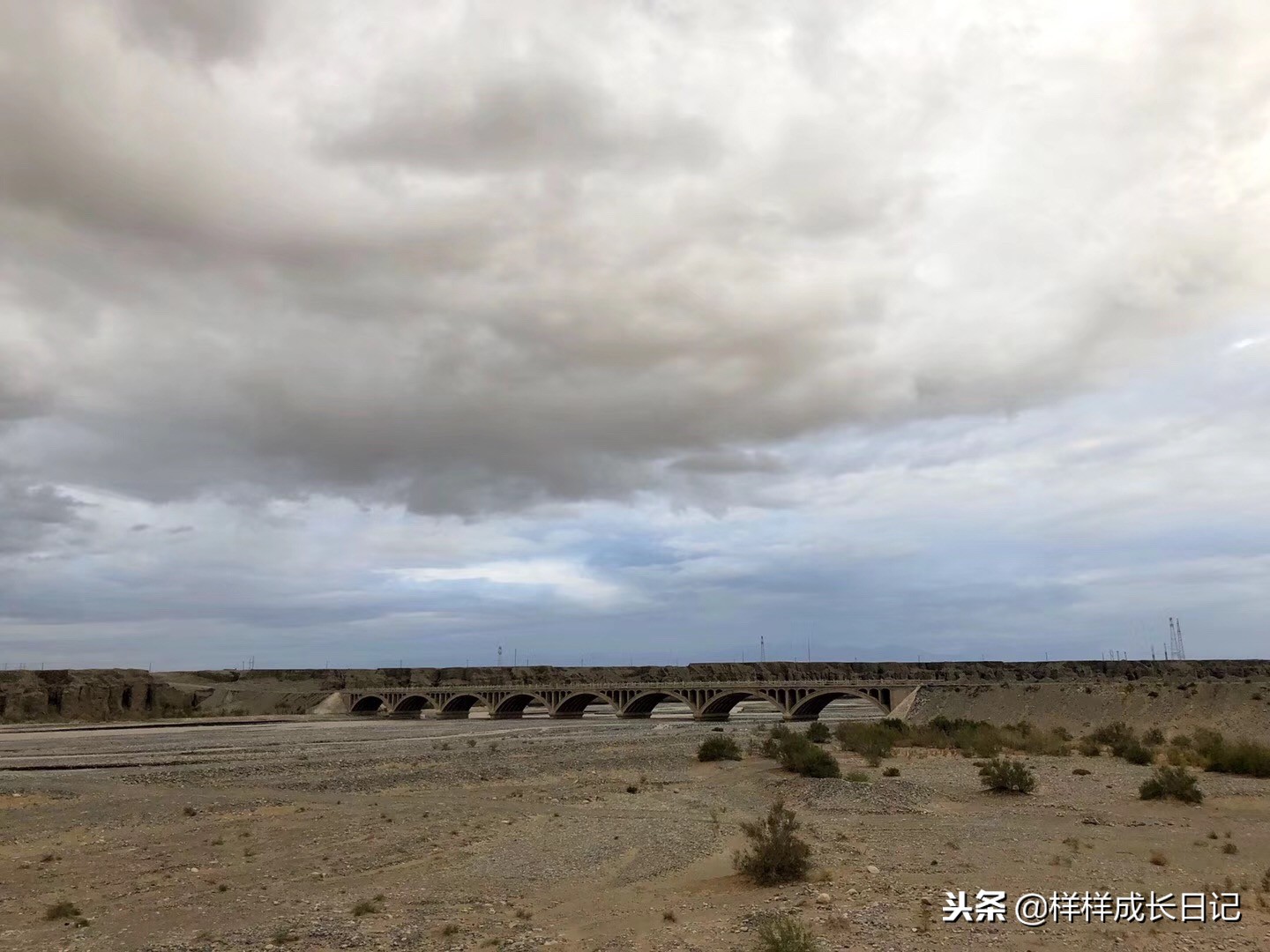 一家三口自驾去新疆，环南北疆27天15000公里，吃住行玩详细攻略