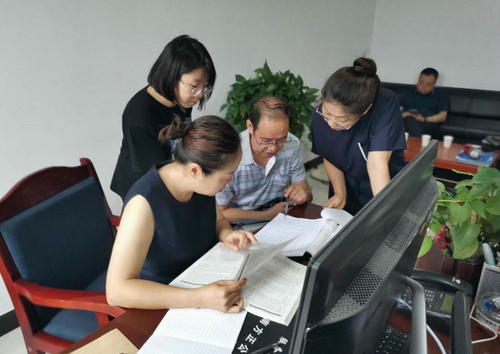 高考录取结果查询，一直显示“院校在阅”，考生有机会被录取吗？