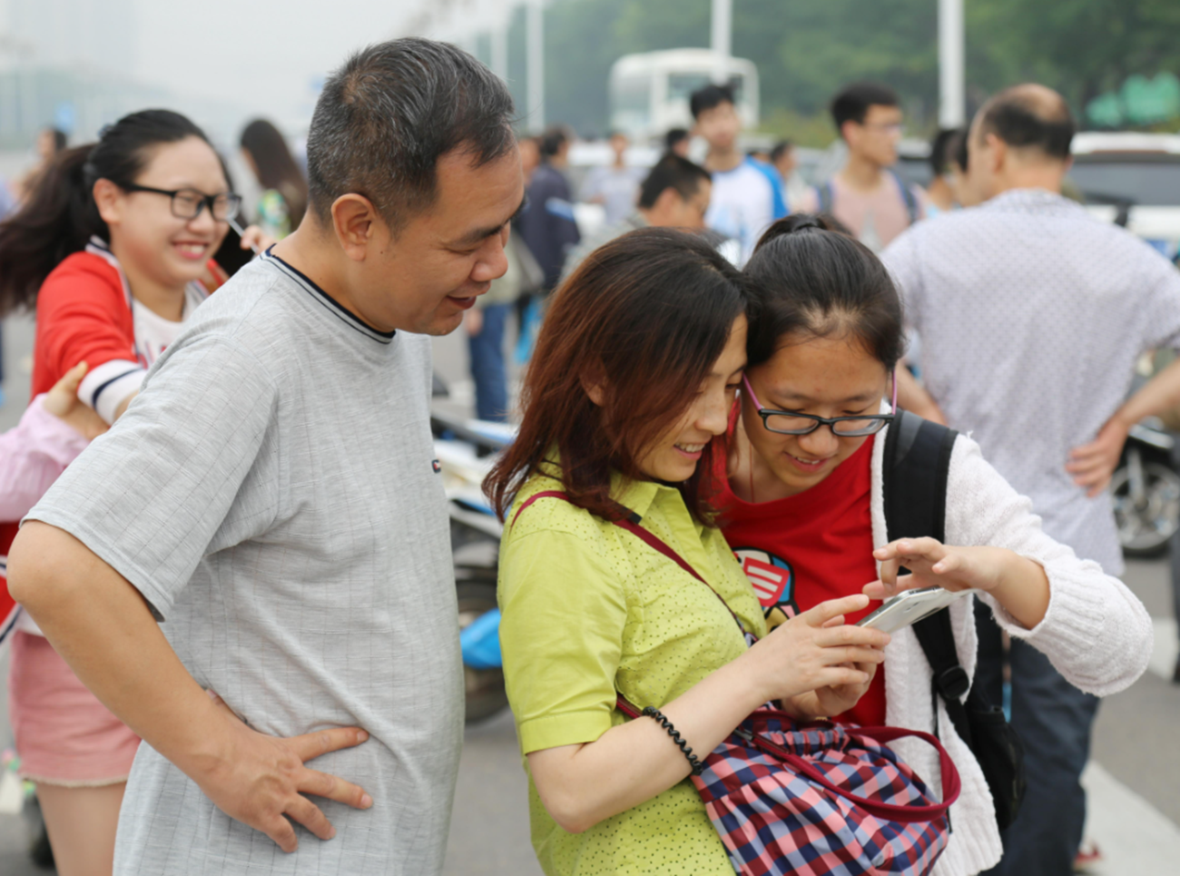 2021年高考，数学难不难？考生们的回答，直接让家长不淡定了