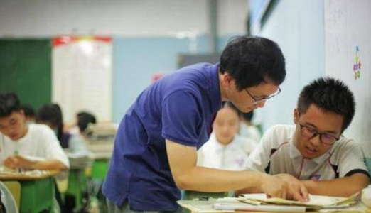 师范类院校“最受追捧”的4个专业，工作前景好，学生抢着报考