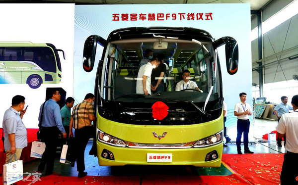 造过拖拉机，卖过缝纫机，靠神车一战成名，深扒五菱造车那些事