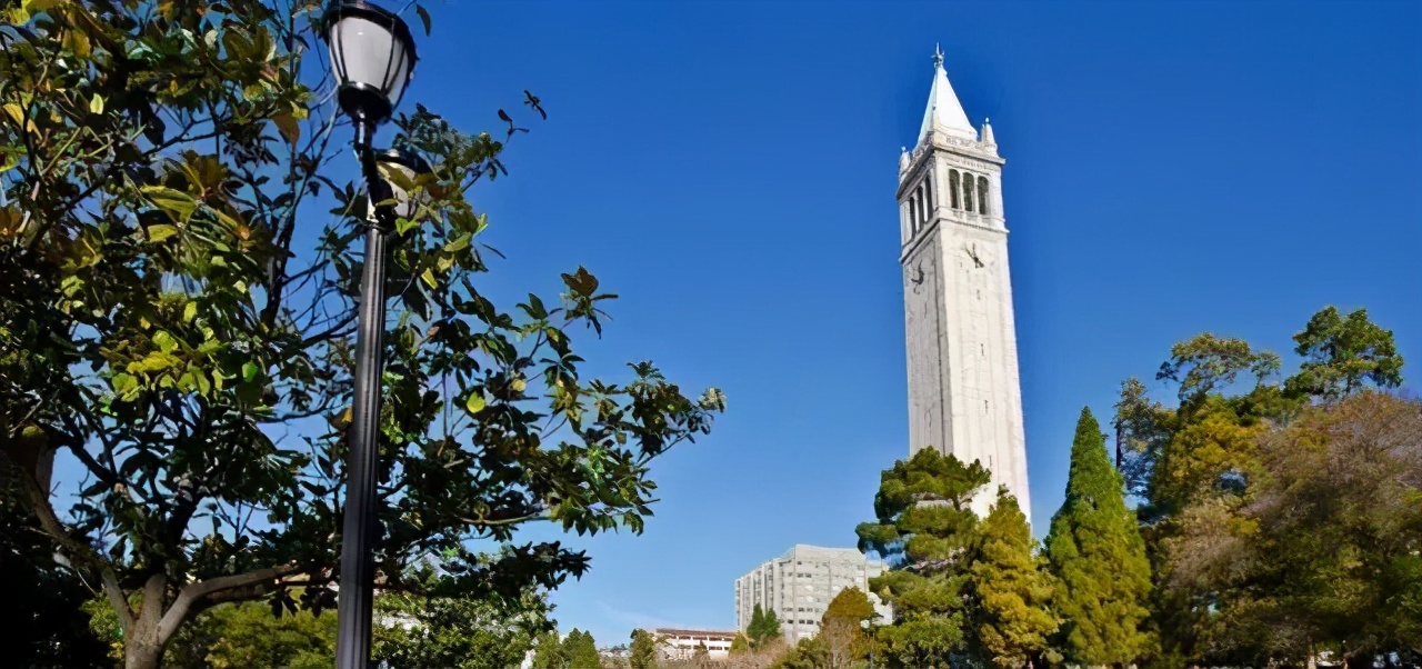 10个留学生 其中5个都是学CS。美国本科计算机专业排名发布