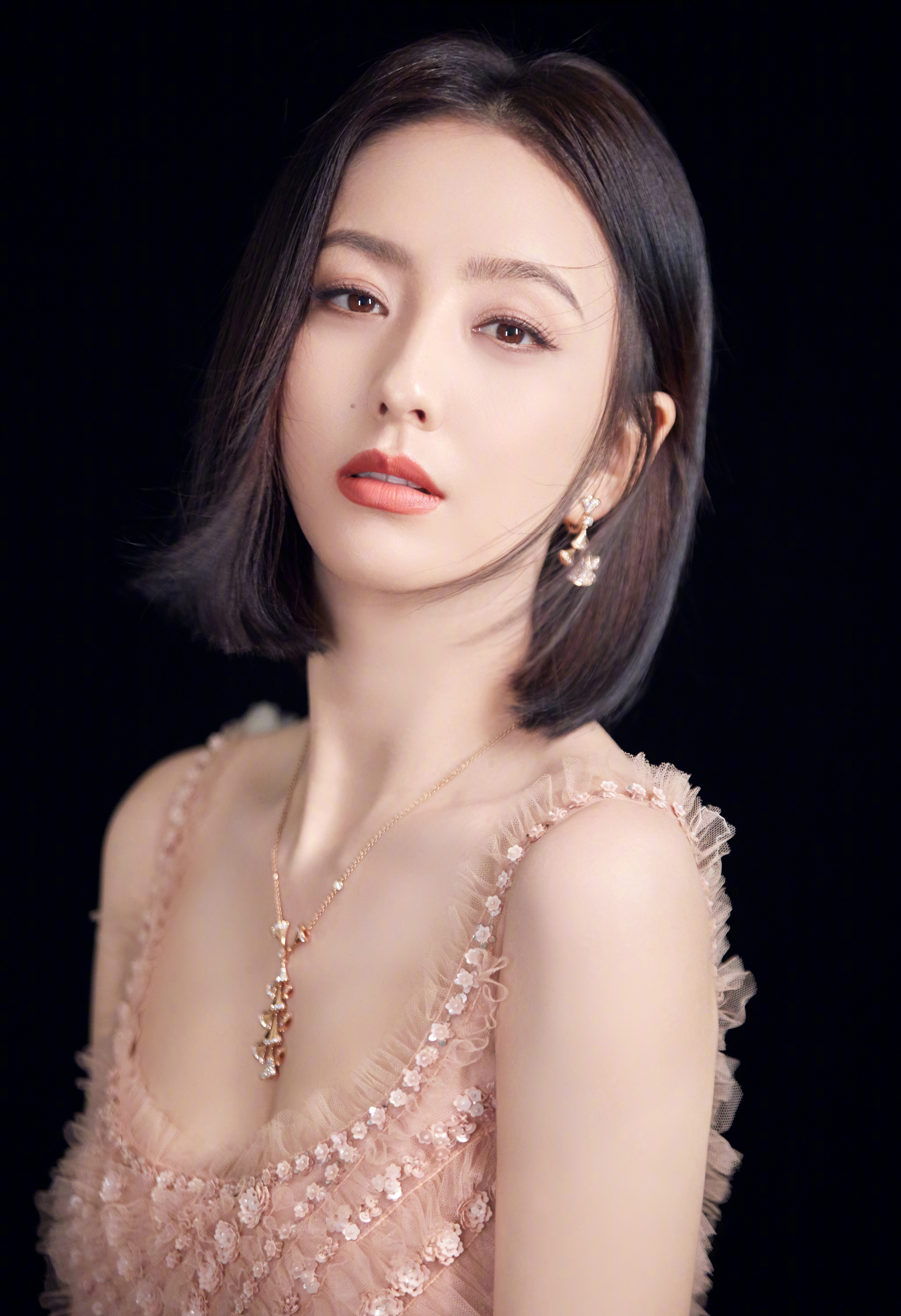 陈思诚与女星"夜宿"6小时后,多次婚内出轨,佟丽娅:能回家