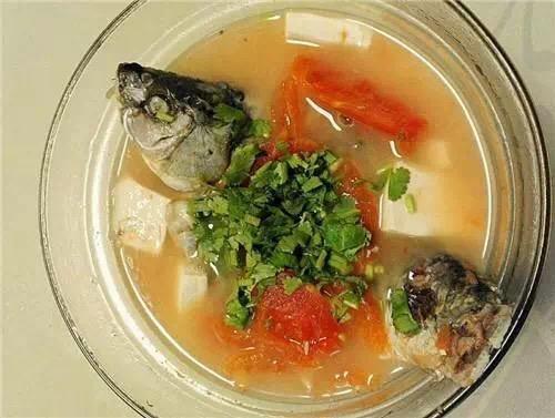 金汤鲈鱼的做法(香浓金汤，鲜美鲈鱼的烹饪心法)