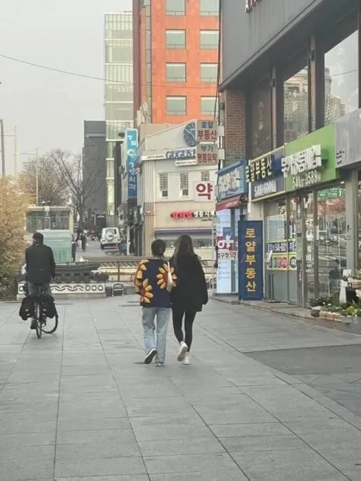 BLACKPINK智秀与足球队长恋爱传闻公开?aespa公开宿舍生活规则?