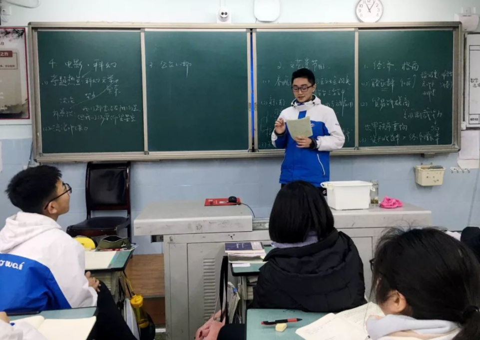 “百强中学”名单公布，衡水初中仅排第二，人外有人，校外有校