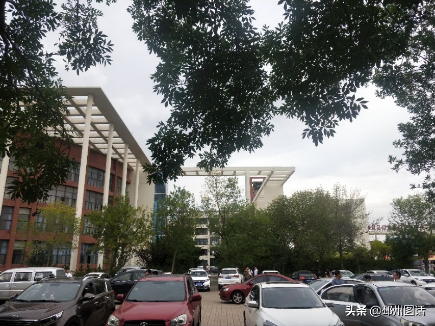 美丽的校园，威海职业学院