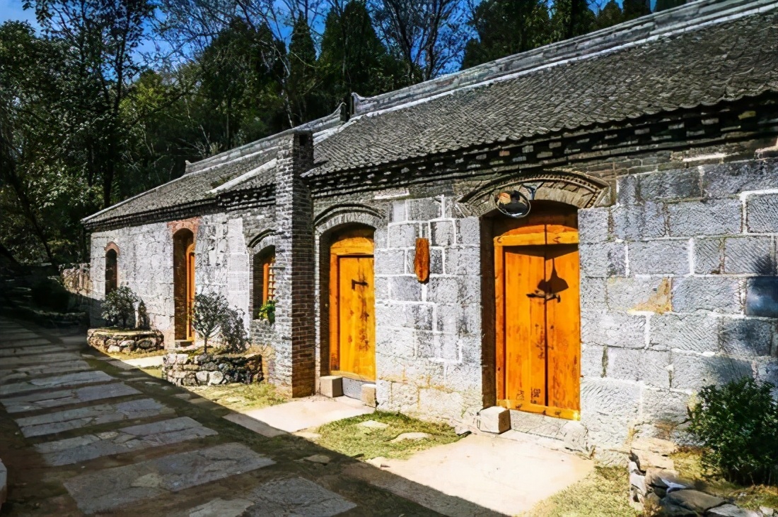 诗｜游青天河 二首——浩淼烟波玉溪转，云台美景依稀见