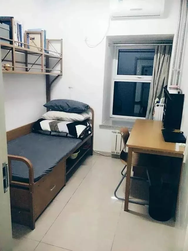 "危房改造式"宿舍