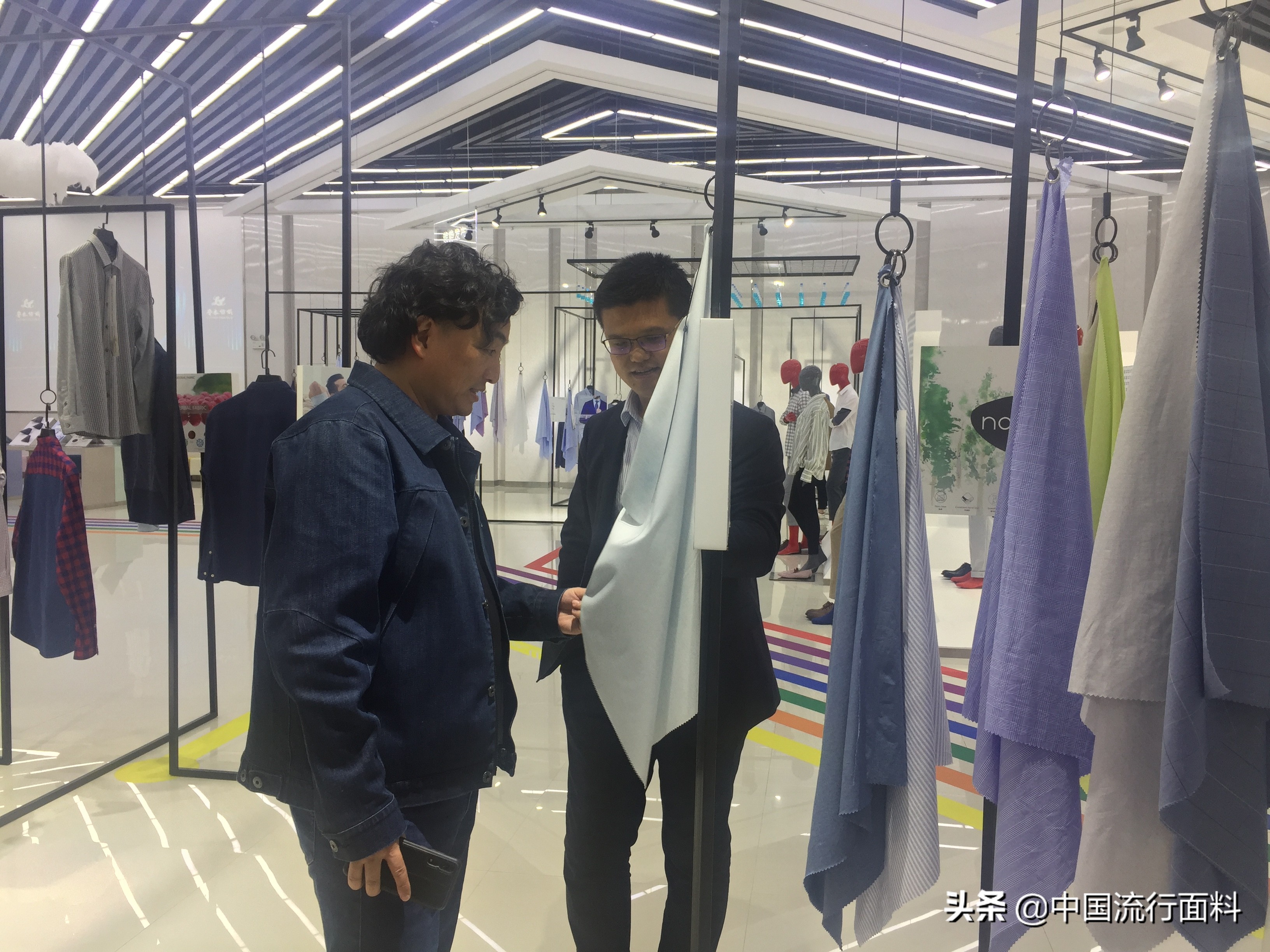 如意、鲁泰、鲁丰：强强联合将引动2021春夏多少时尚猜想？|时尚万里行