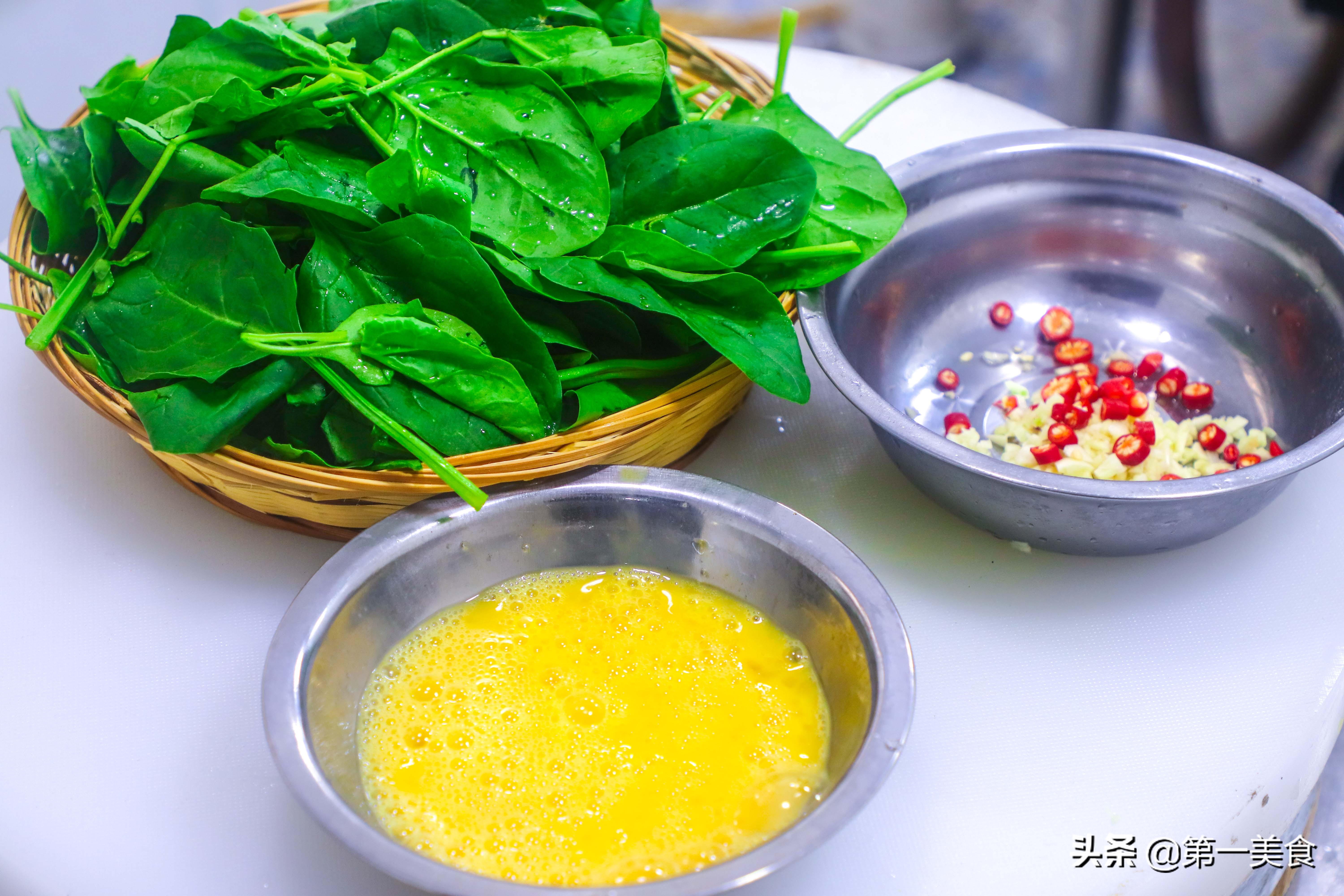 家有孩子，春天不要省，记住“吃6样忌2样”，远离近视长个高