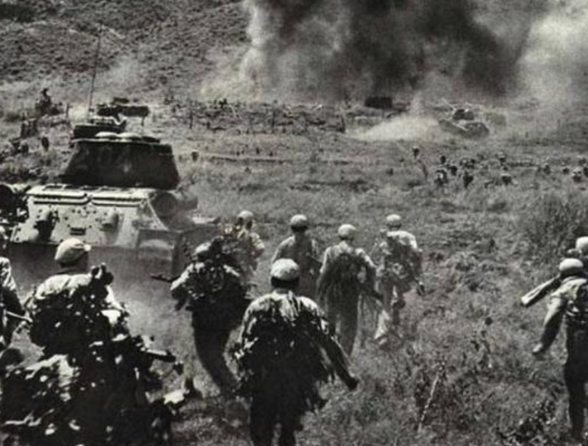 �ձ�Ͷ����͵͵��ը�������ҹ���60����ϱ����ķ��ֵ����񵯵�