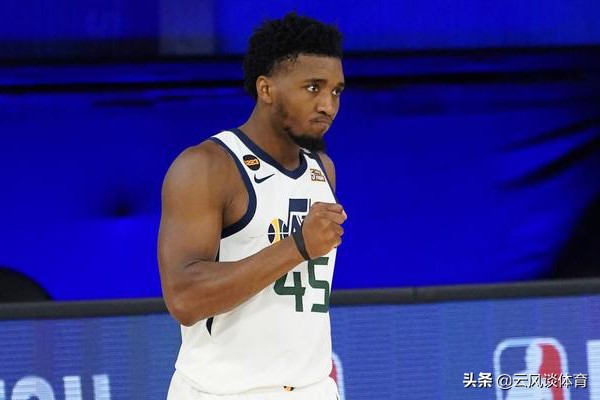 nba45号有哪些球星(篮球之神穿45号？米切尔狂轰57 9 7，球迷：顶薪稳了，季后赛悬了)