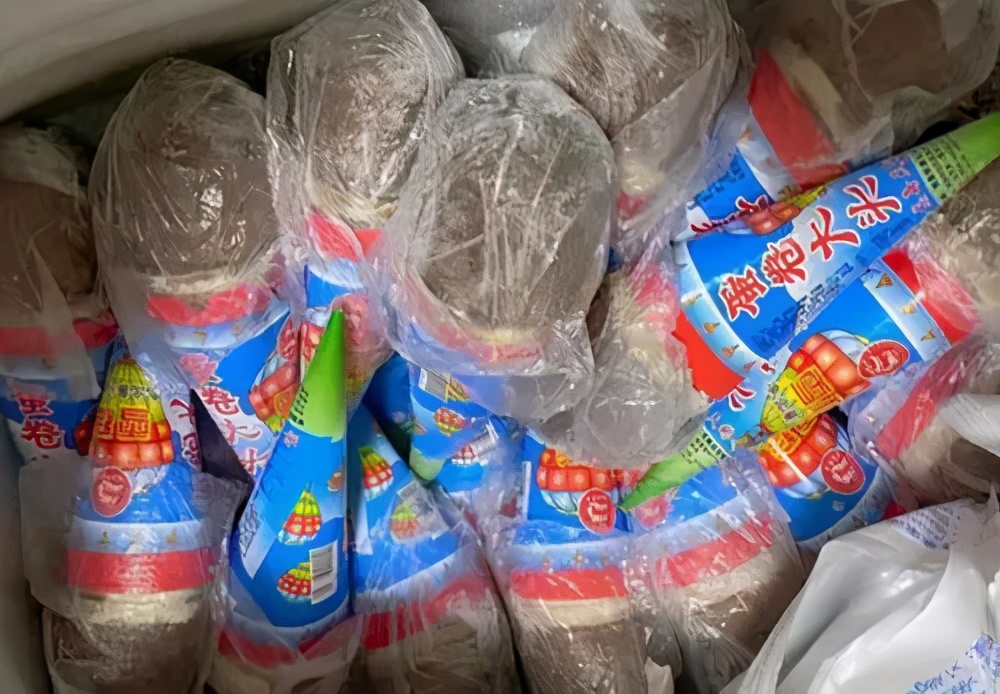 蒂兰圣雪雪糕多少一根（盘点那些曾经吃过的平价雪糕）(11)