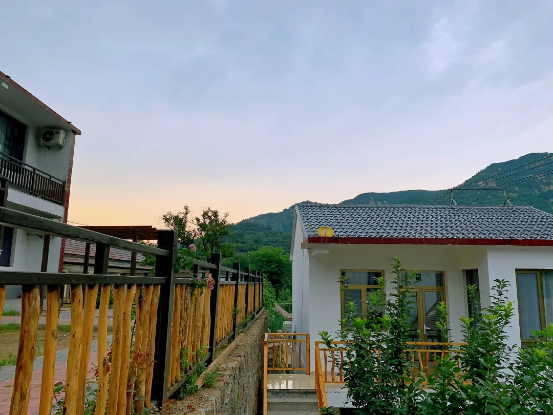 绝绝子！淄博的秋天也太美了！住这些民宿就像在童话世界里