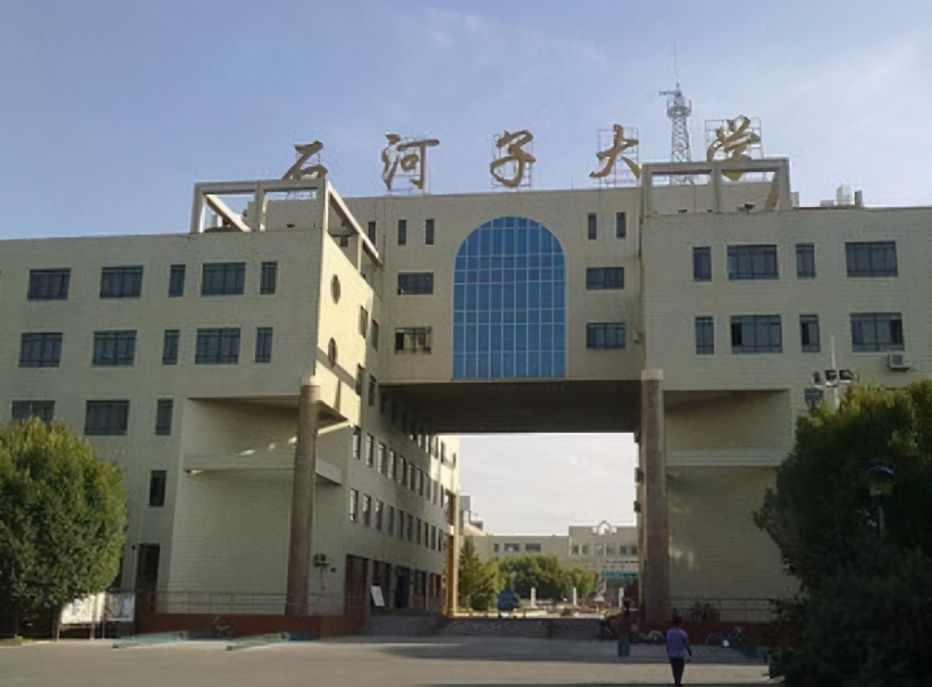 这所211大学实力强悍，却被考生误认为是野鸡大学，只因名字太土