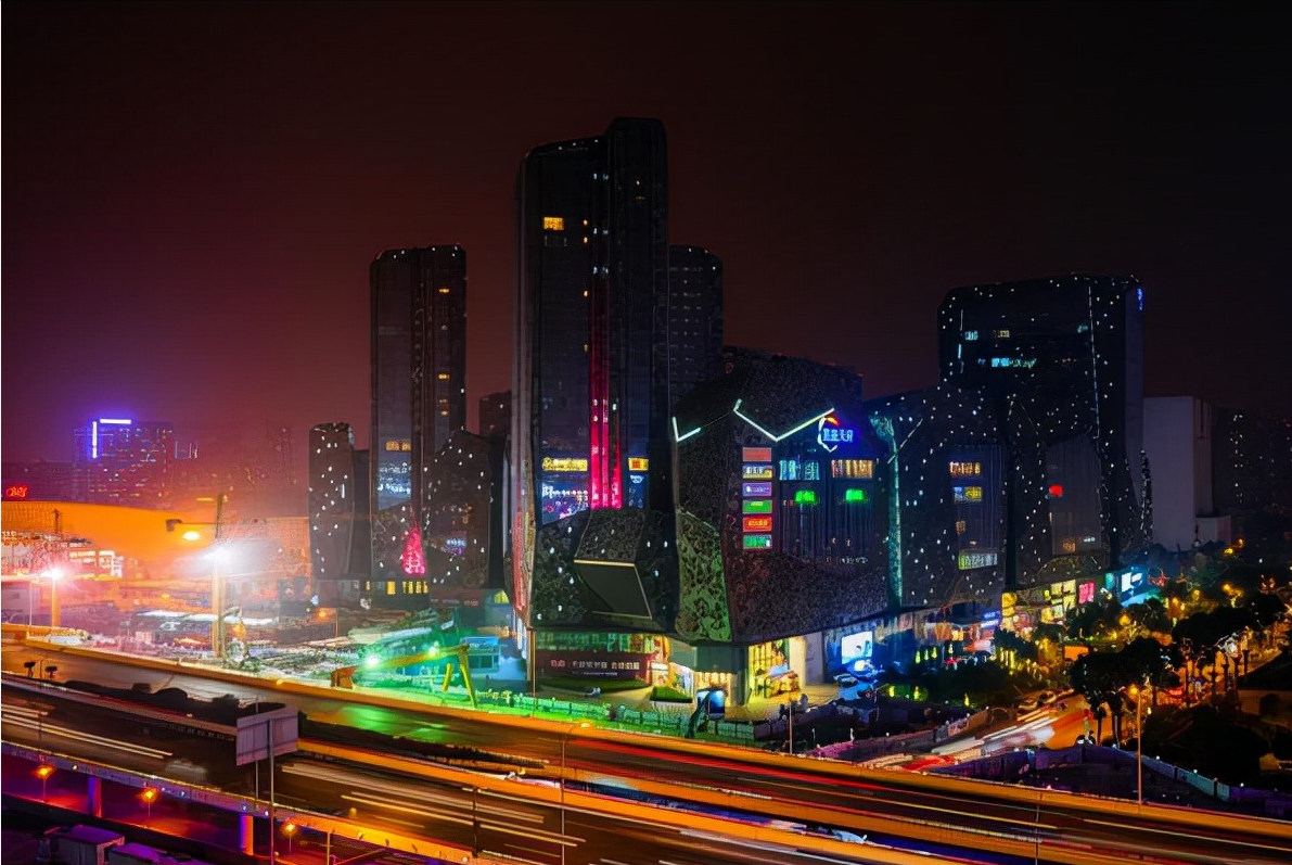 西南大学新闻传媒学院（四川2所大学毕业证一文不值）