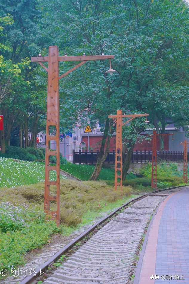 川外小铁路，一眼就心动如日漫里的场景